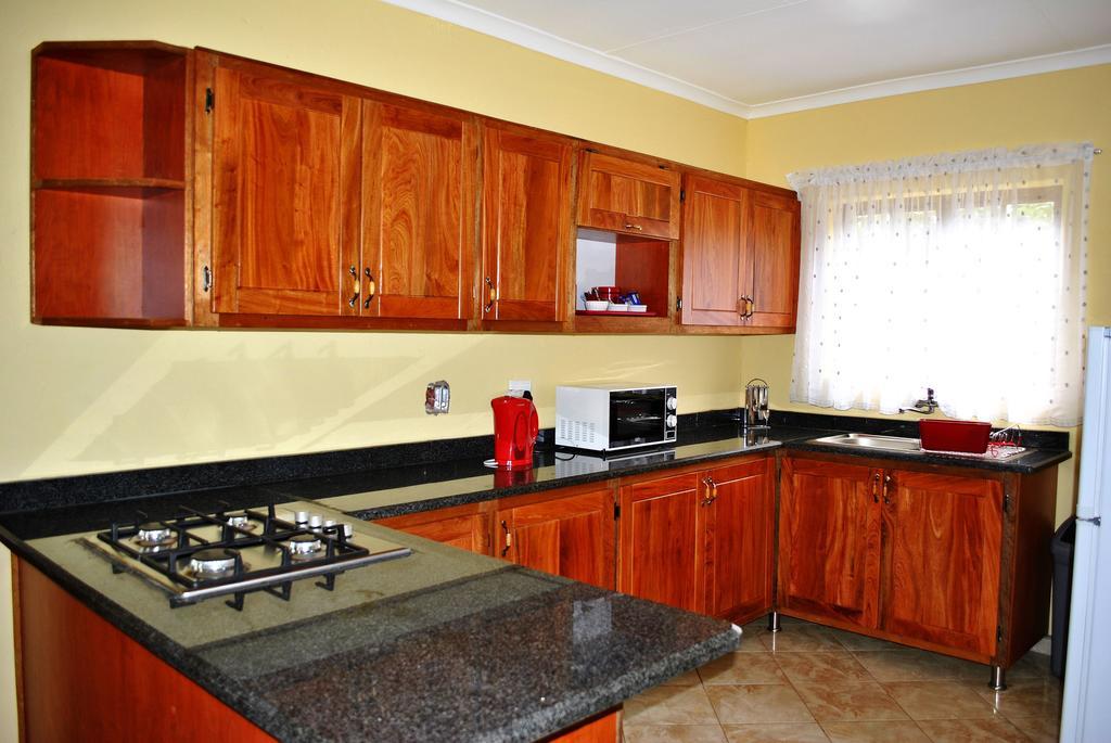 Mount Azimbo Lodge Louis Trichardt Eksteriør bilde